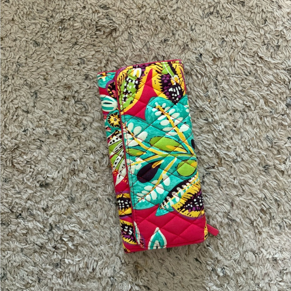 Cotton Vera Bradley Long Wallet with Magnetic Closure